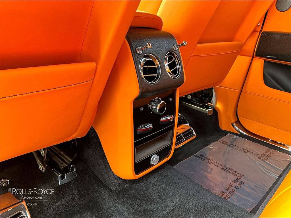 Certified 2023 Rolls-Royce Cullinan Black Badge AWD/4WD image 27