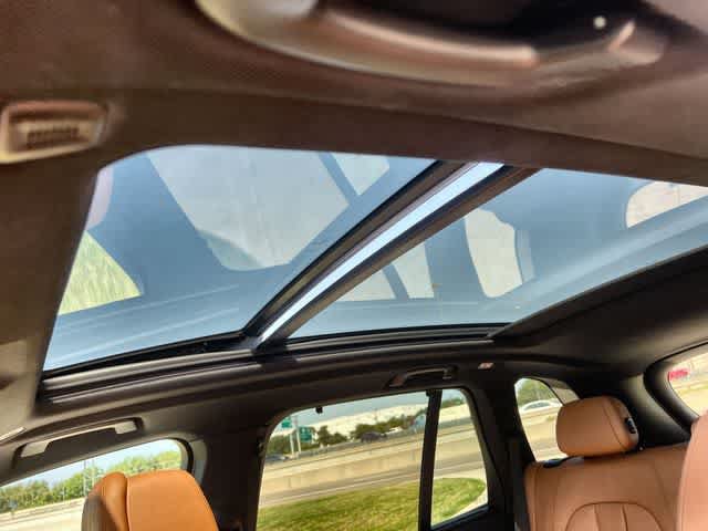Used 2022 BMW X5 sDrive40i w/ M Sport Package RWD image 32