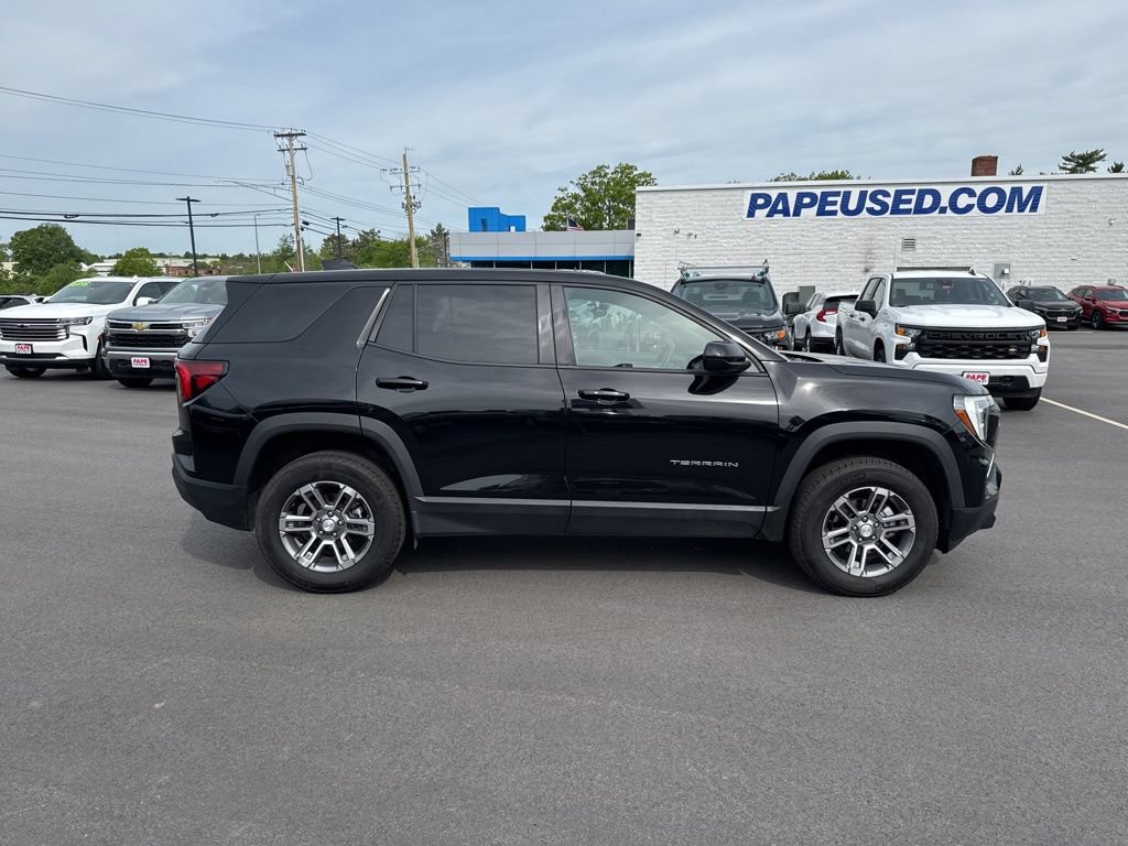 Used 2026 GMC Terrain Elevation AWD/4WD image 3