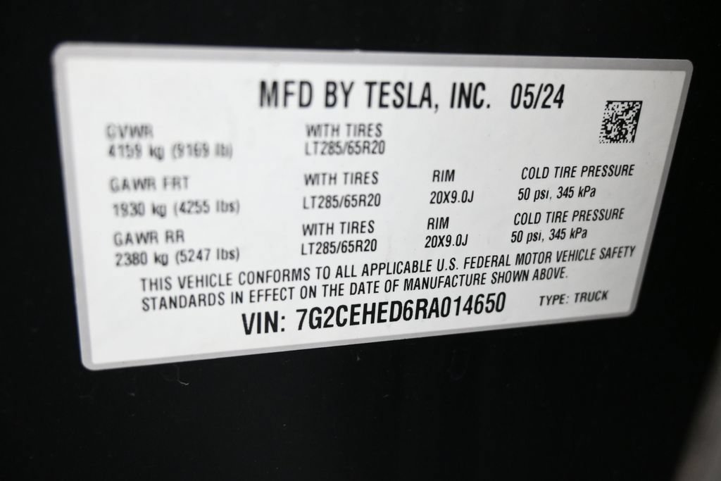 Used 2024 Tesla Cybertruck AWD Crew Cab image 12