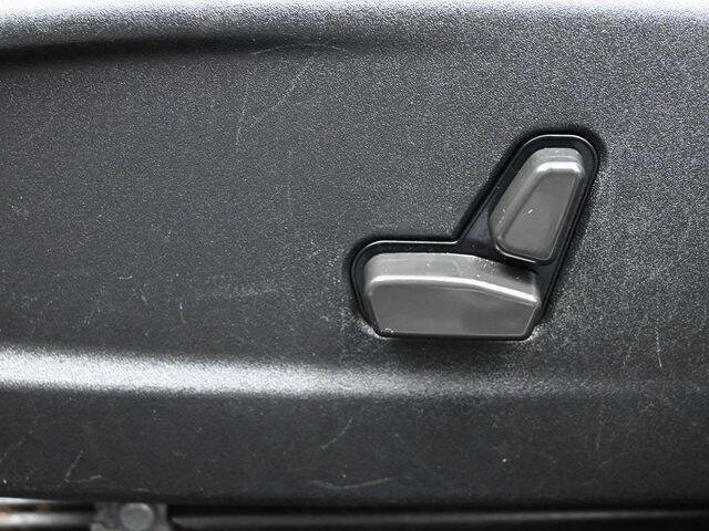 Used 2022 Dodge Charger SXT image 12