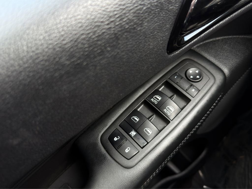 Used 2022 Dodge Durango GT image 11