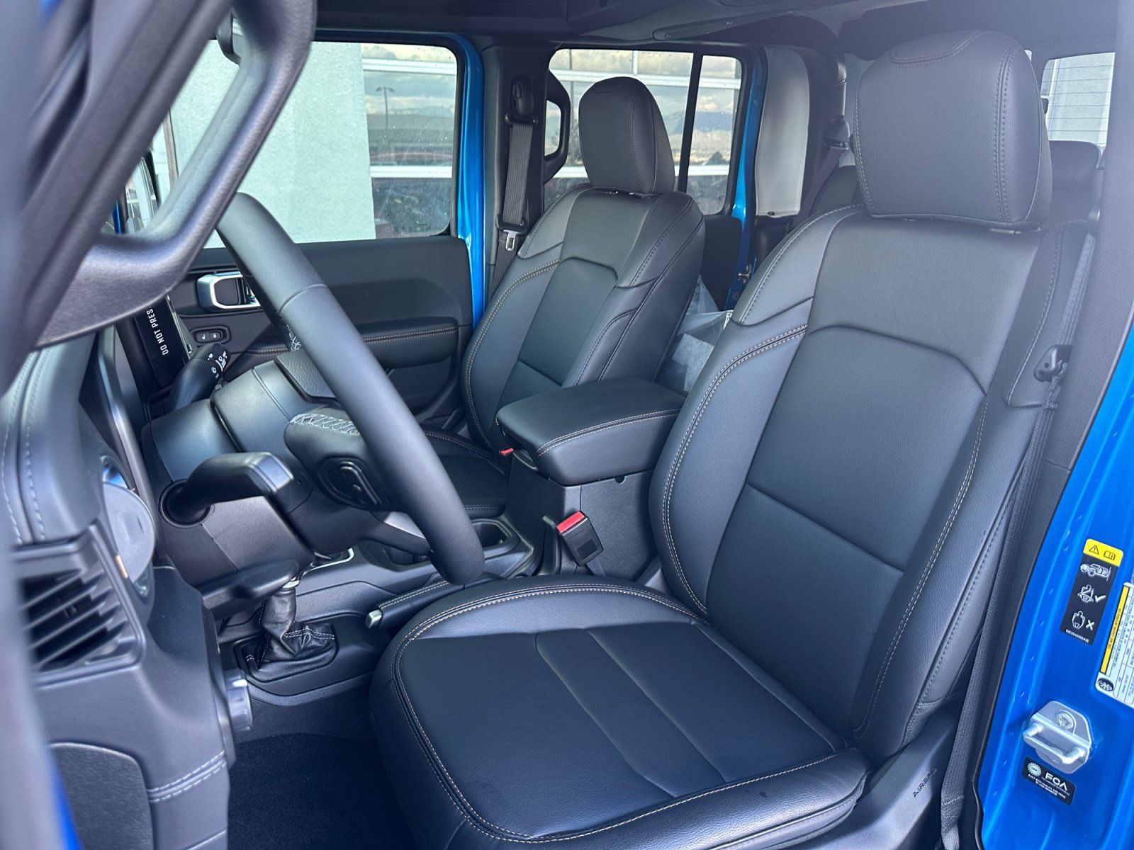 New 2026 Jeep Gladiator Sport AWD/4WD image 14