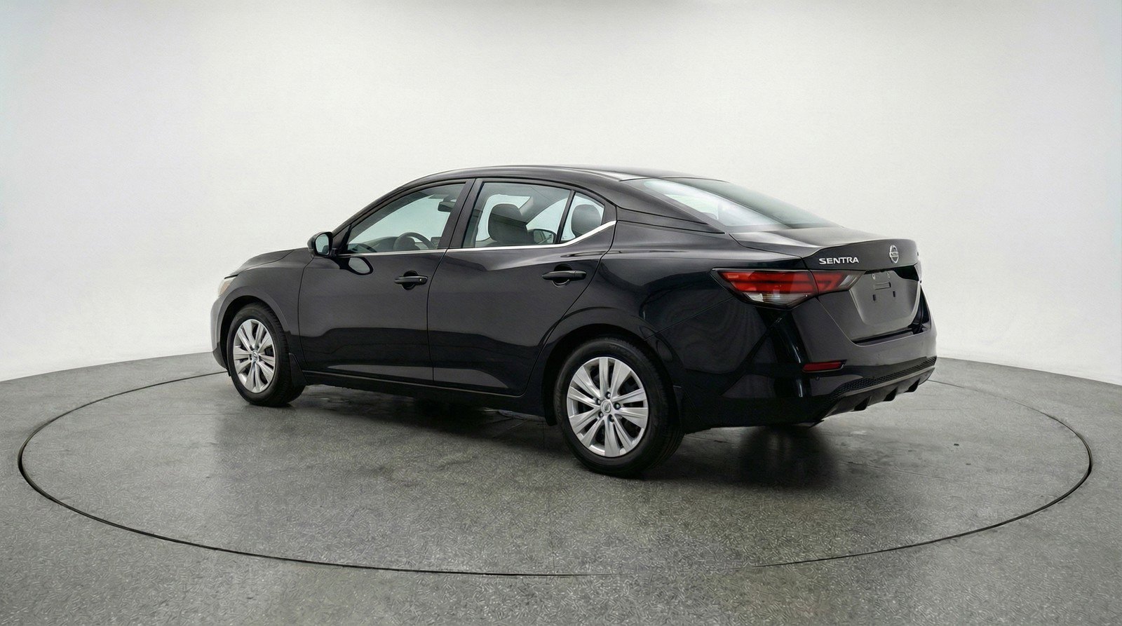 Used 2025 Nissan Sentra S image 6