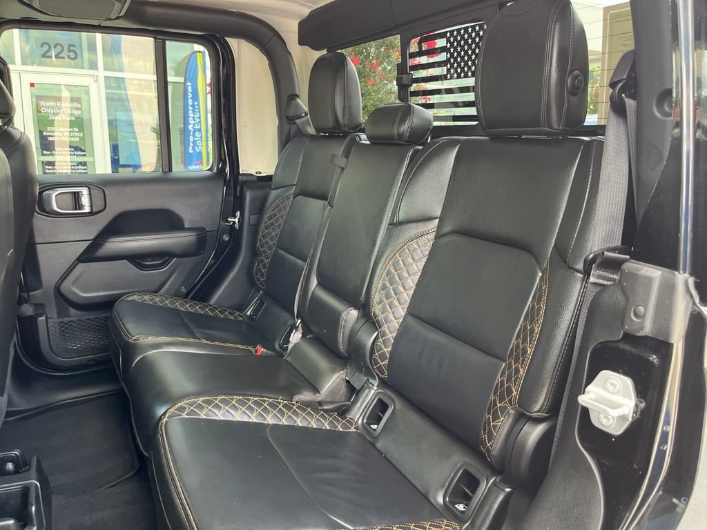 Used 2022 Jeep Gladiator Overland AWD/4WD image 14
