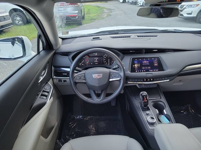 Used 2022 Cadillac XT4 Luxury FWD image 11