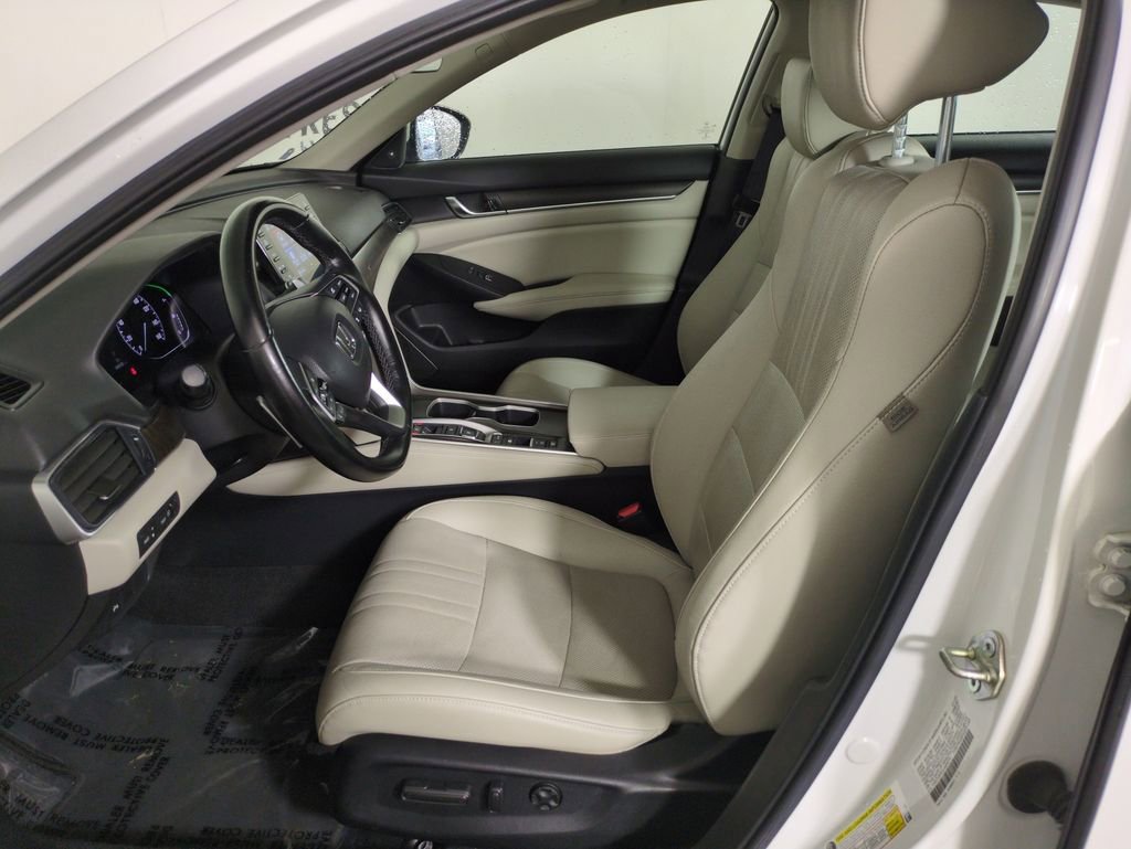 Used 2020 Honda Accord Touring image 9