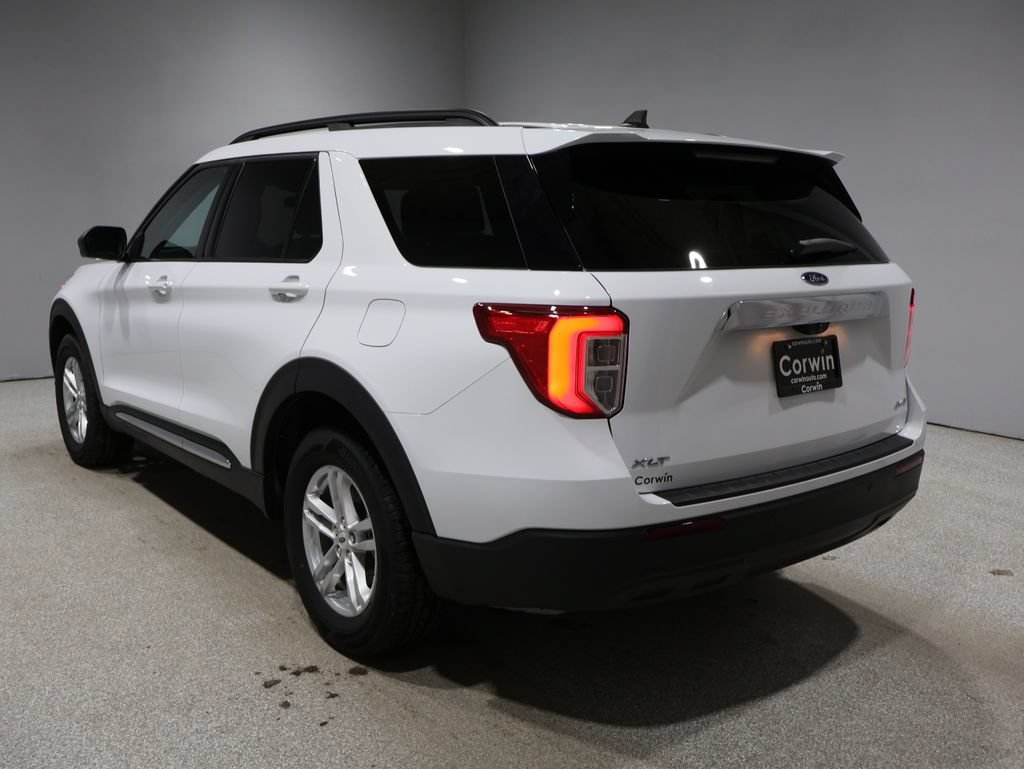 Used 2024 Ford Explorer XLT AWD/4WD image 5
