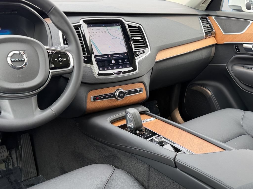 Certified 2024 Volvo XC90 T8 Plus w/ Protection Package Premier AWD/4WD image 14