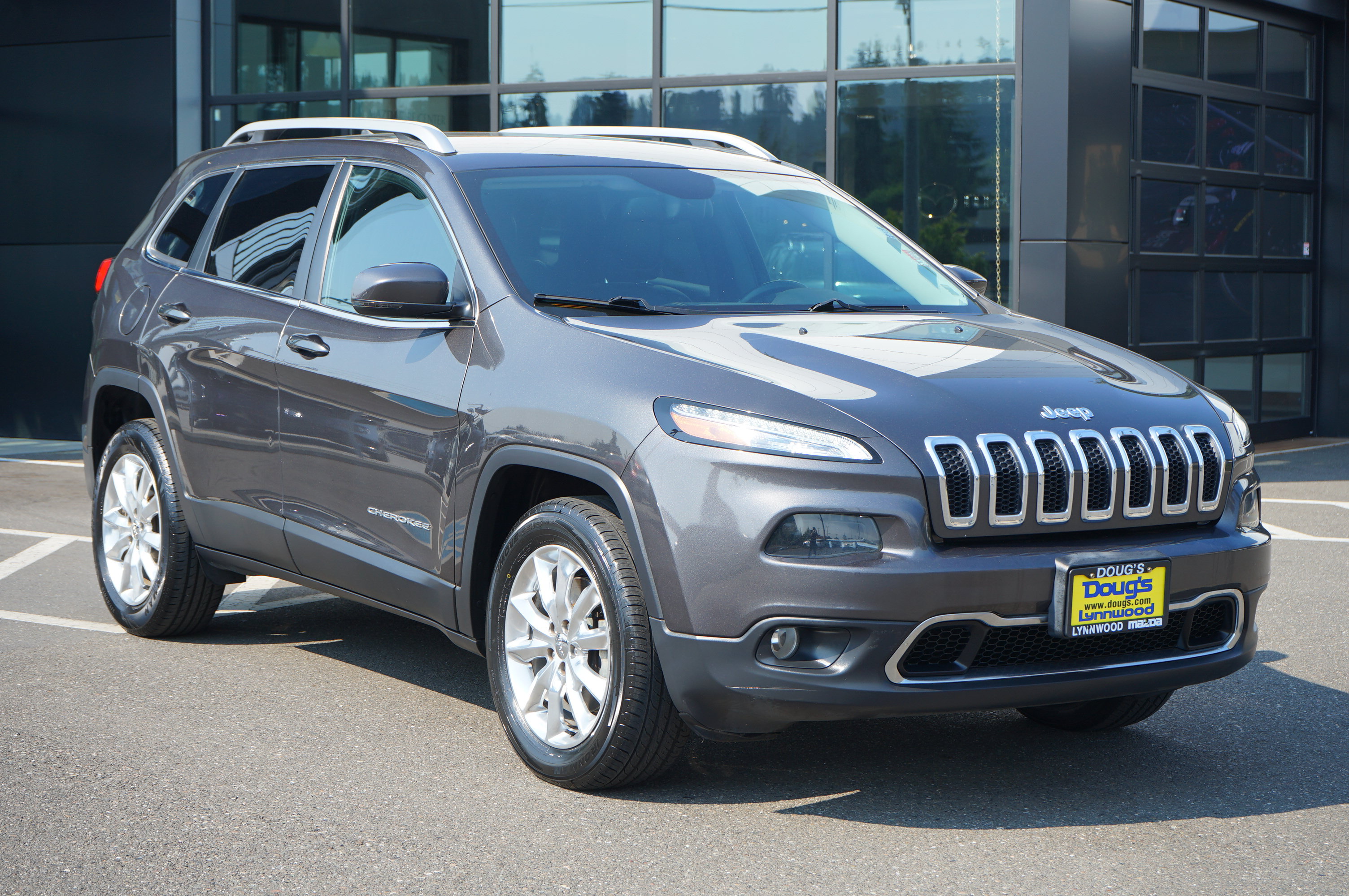 Used 2017 Jeep Cherokee Limited AWD/4WD image 1