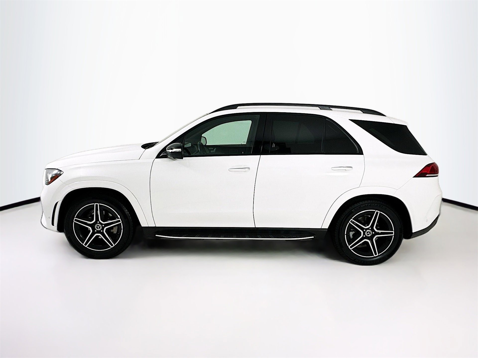 Used 2022 Mercedes-Benz GLE 350 4MATIC image 5
