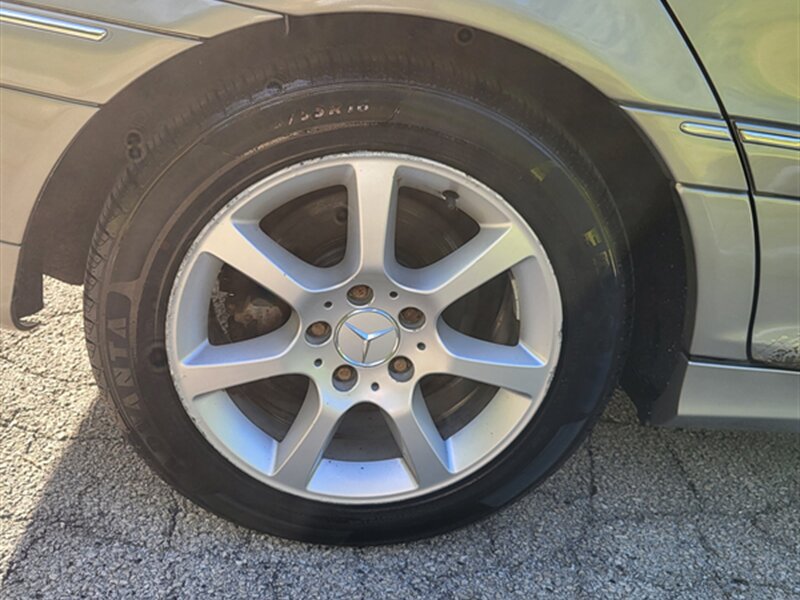 Used 2007 Mercedes-Benz C 280 4MATIC Sedan image 27