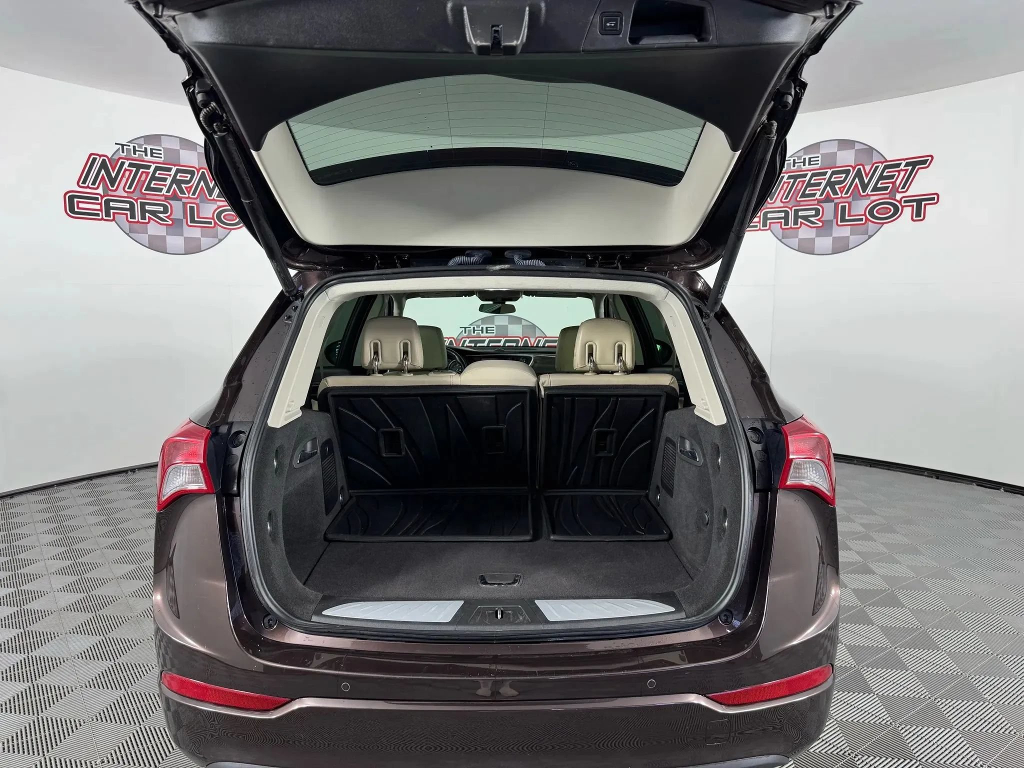 Used 2020 Buick Envision Essence AWD/4WD image 26