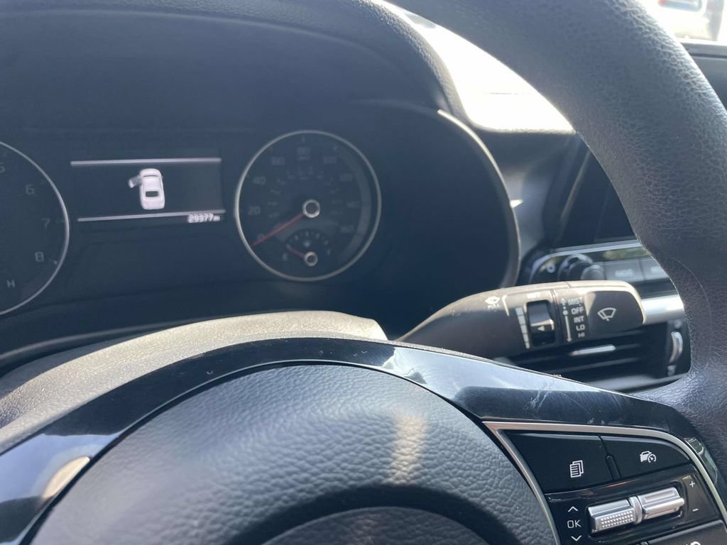 Used 2024 Kia Forte LXS FWD image 31