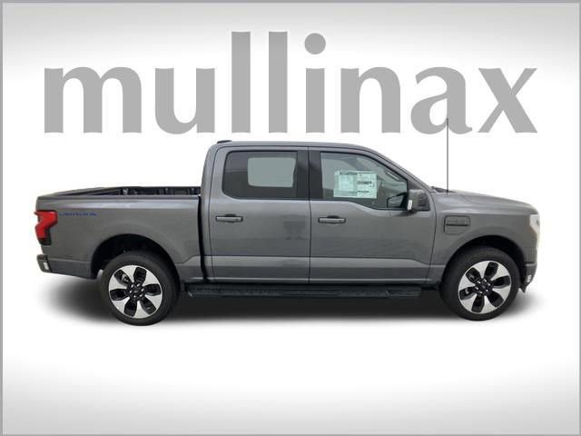 New 2023 Ford F150 Lightning Platinum image 18