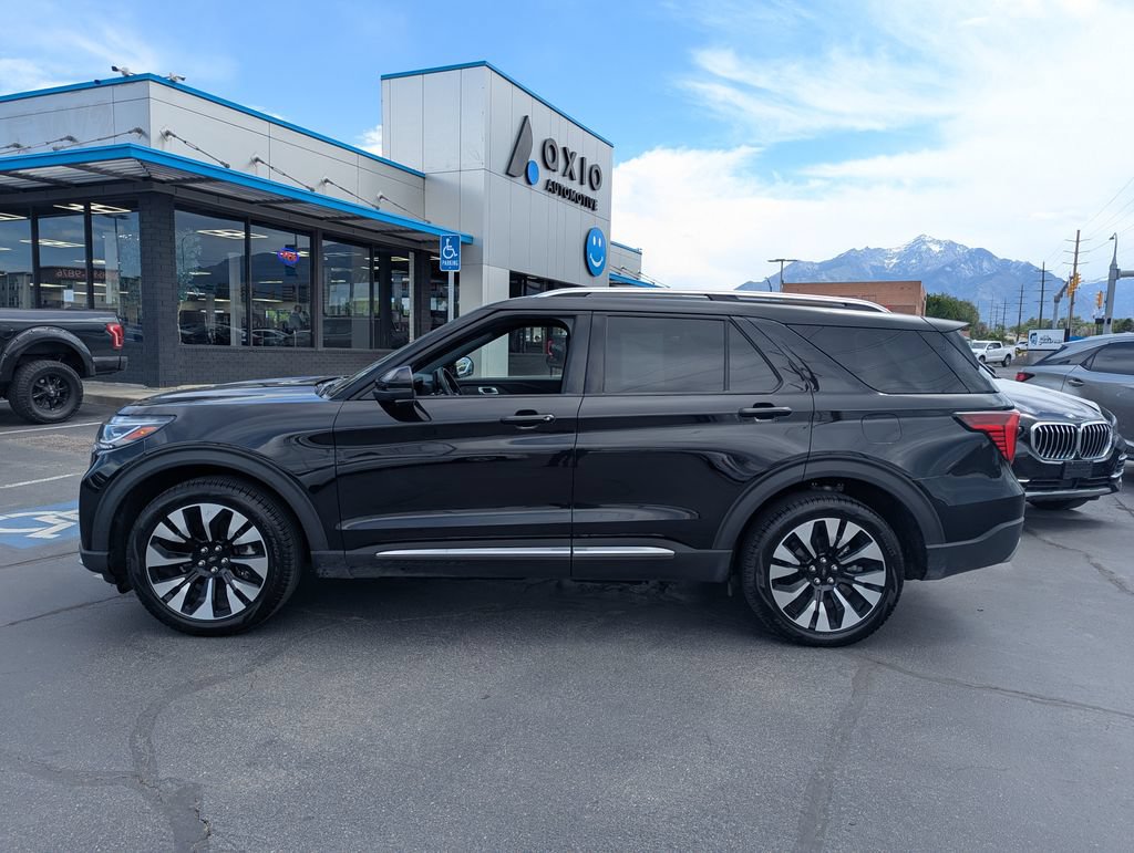Used 2026 Ford Explorer Platinum w/ LUX Leather Package AWD/4WD image 8