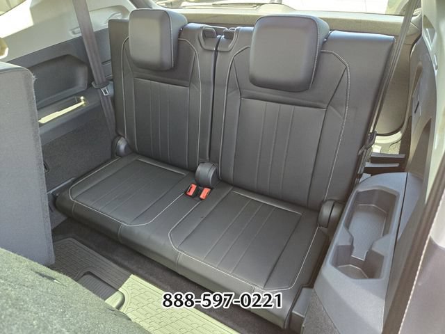 Used 2022 Volkswagen Tiguan SE FWD image 13