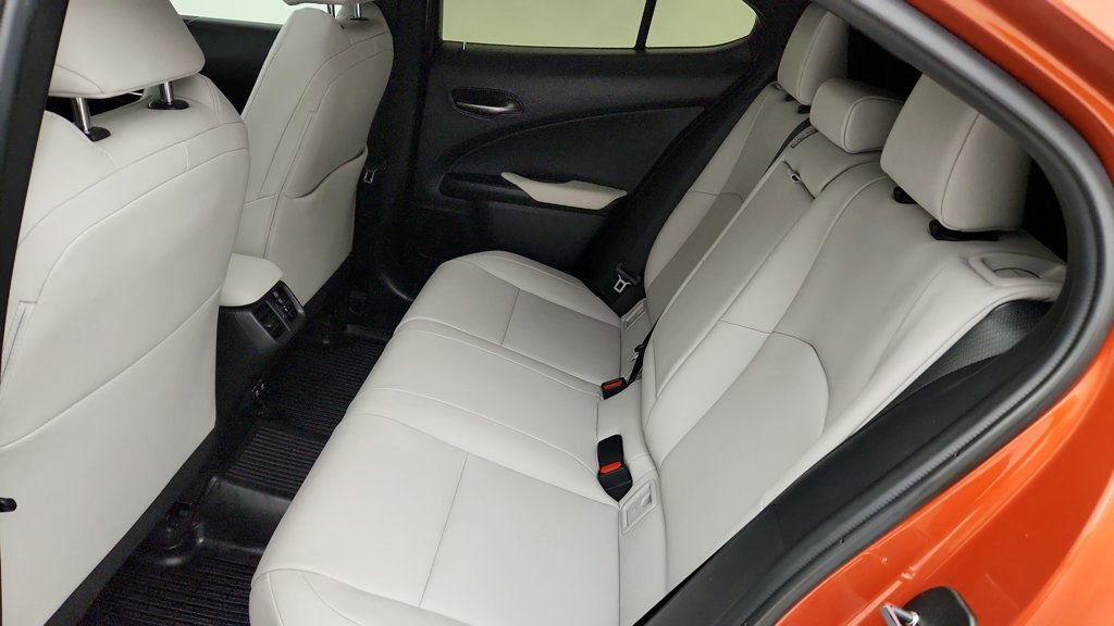 Used 2019 Lexus UX 250h w/ Premium Package image 23