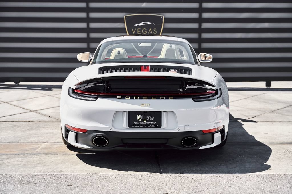 Used 2021 Porsche 911 AWD/4WD image 22