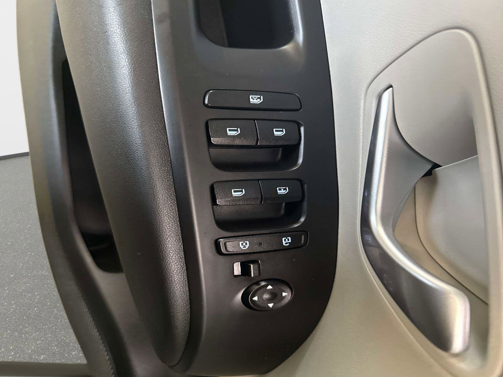 Used 2024 Hyundai Tucson SE image 18