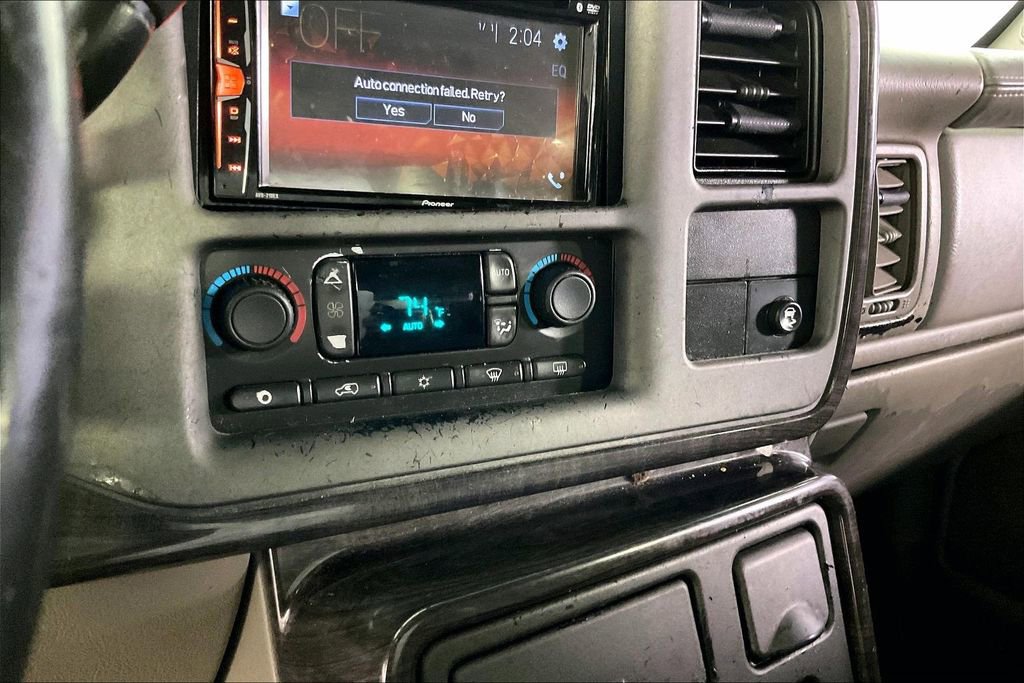 Used 2003 GMC Yukon XL Denali image 25