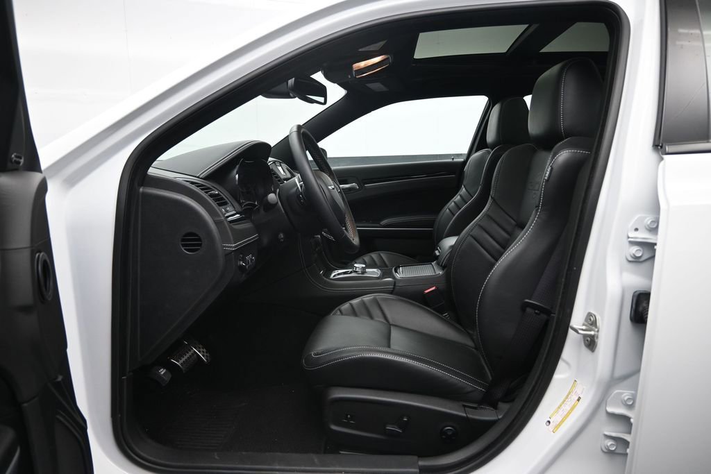 Used 2023 Chrysler 300 C RWD image 26