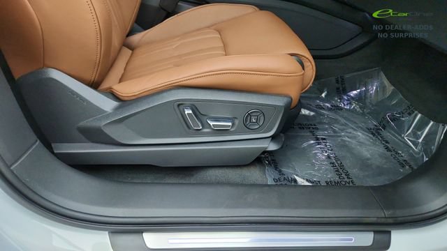 Used 2024 Audi Q8 e-tron Prestige w/ Prestige Package AWD/4WD image 25