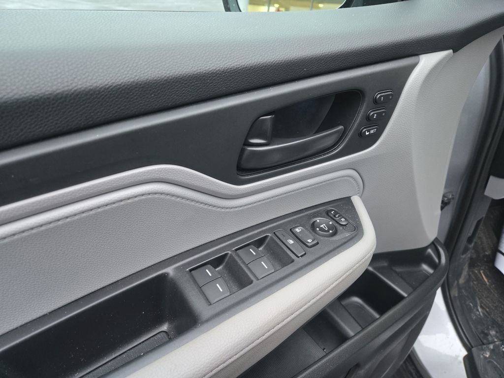 Used 2021 Honda Odyssey EX-L image 11