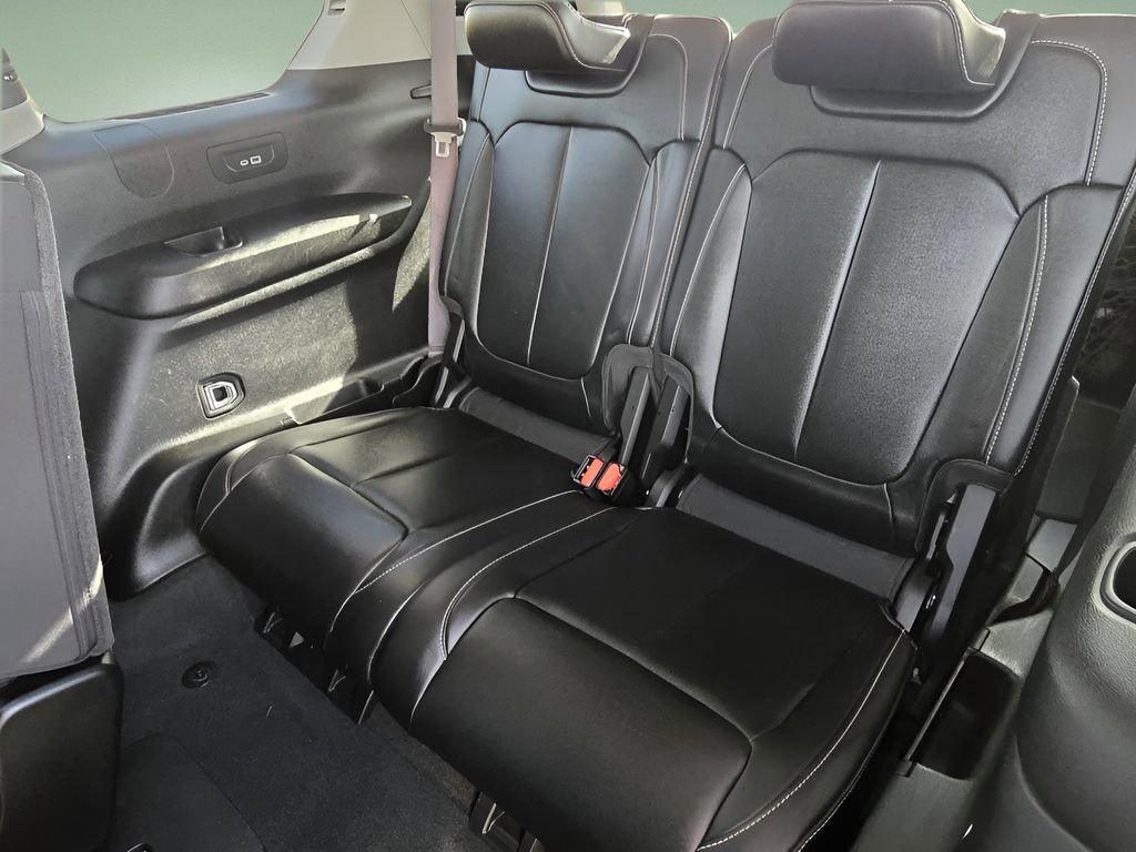 Used 2021 Jeep Grand Cherokee L Limited image 29