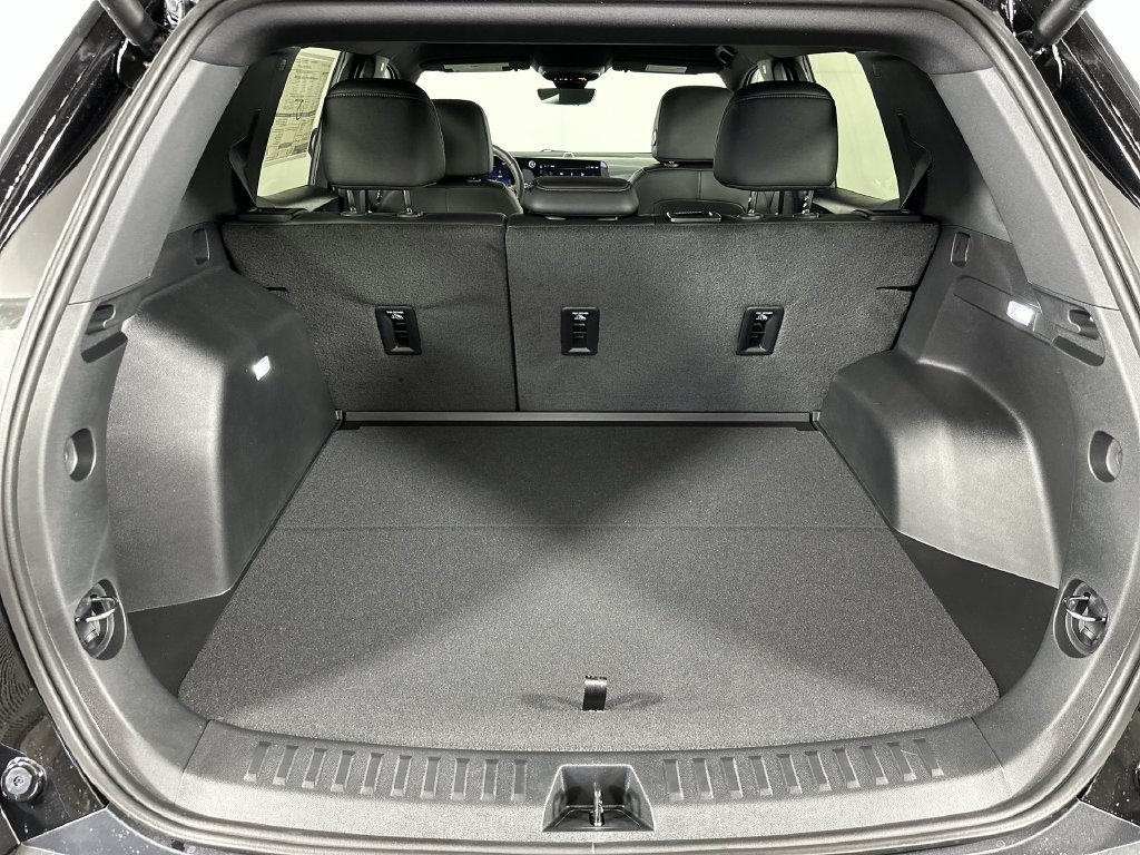 New 2027 Chevrolet Equinox RS w/ Safety and Technology Package AWD/4WD image 26