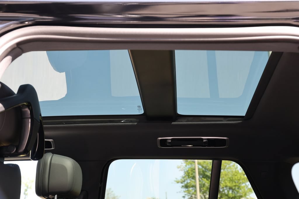 New 2026 Land Rover Range Rover SE AWD/4WD image 12