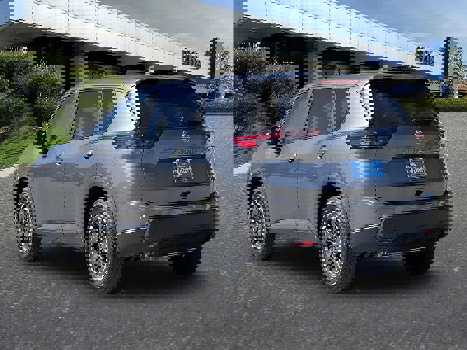 Used 2026 Nissan Rogue SV image 7