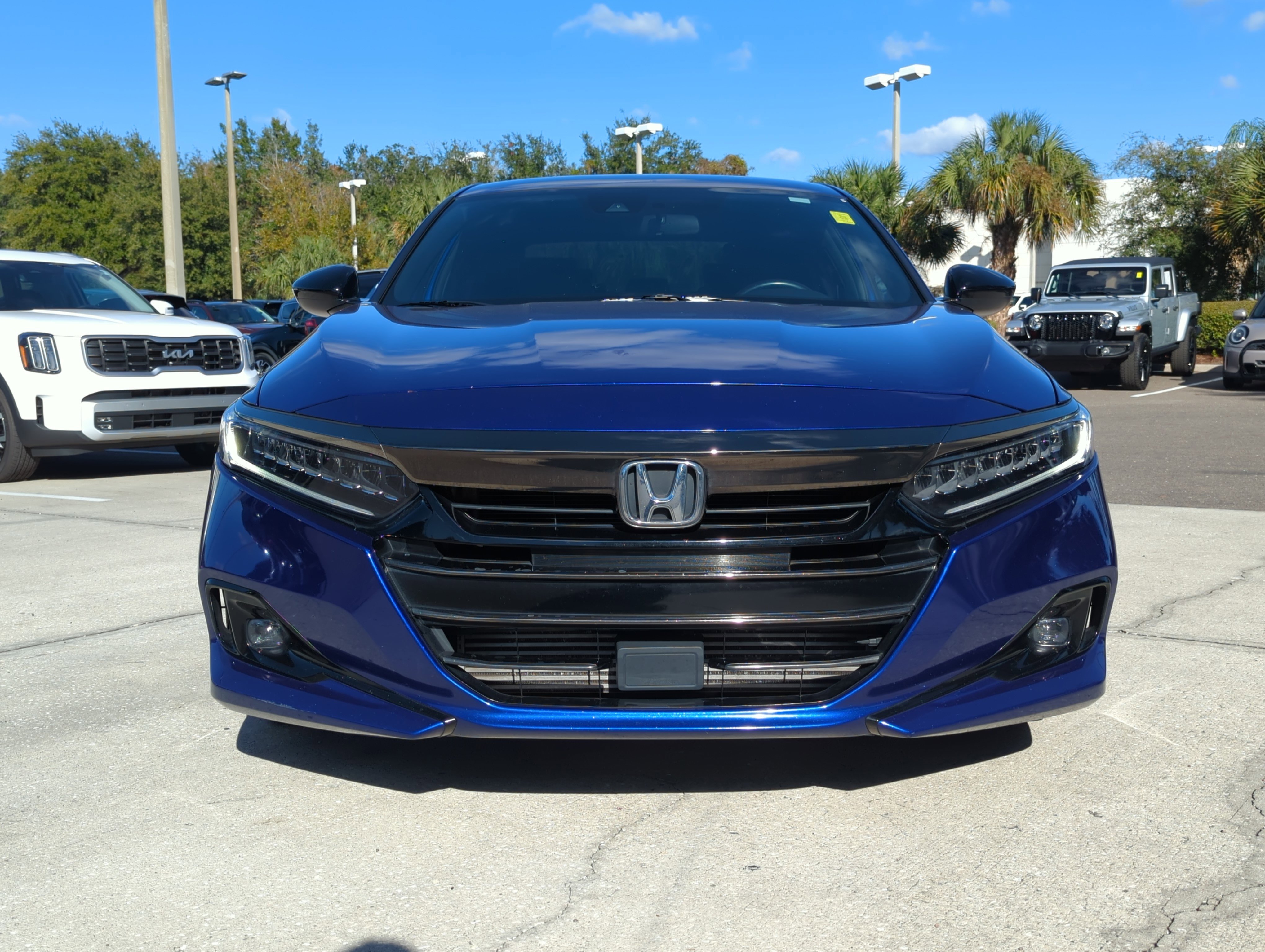 Used 2022 Honda Accord Sport image 3