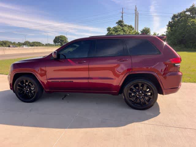 Used 2021 Jeep Grand Cherokee Laredo X RWD image 4