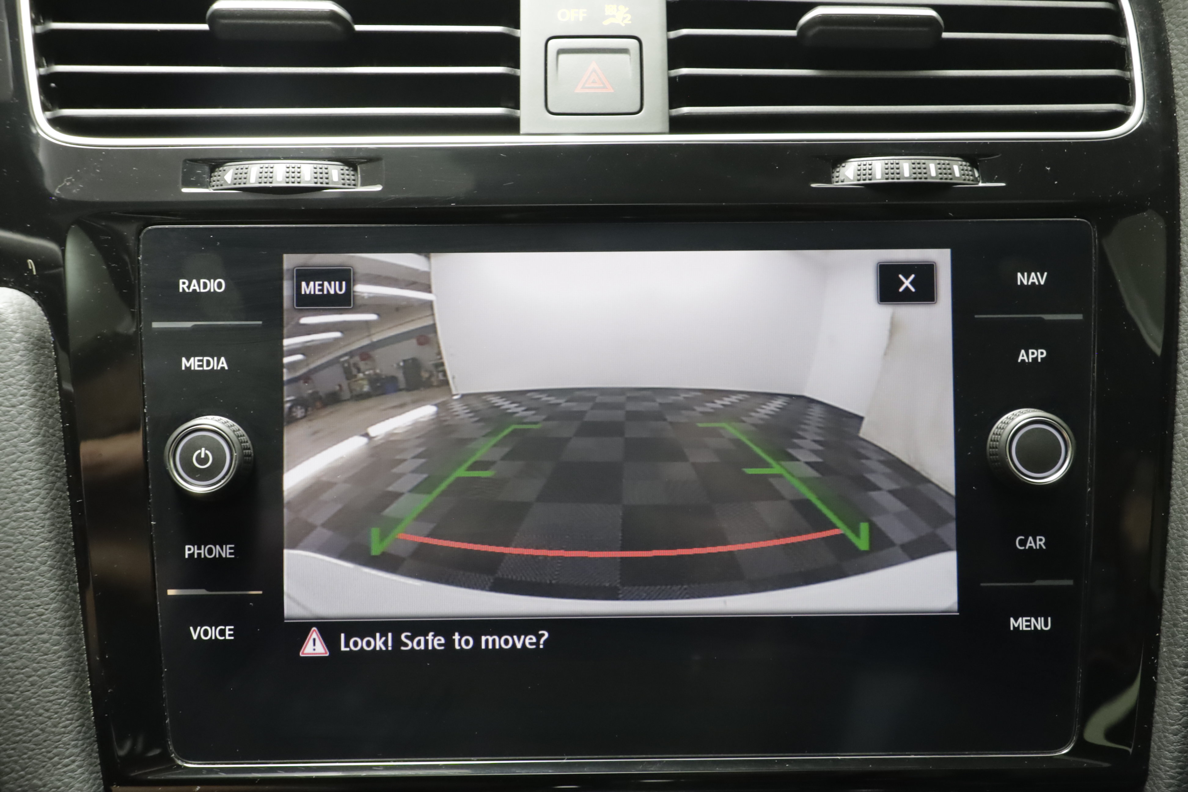 Used 2020 Volkswagen GTI Autobahn FWD image 12