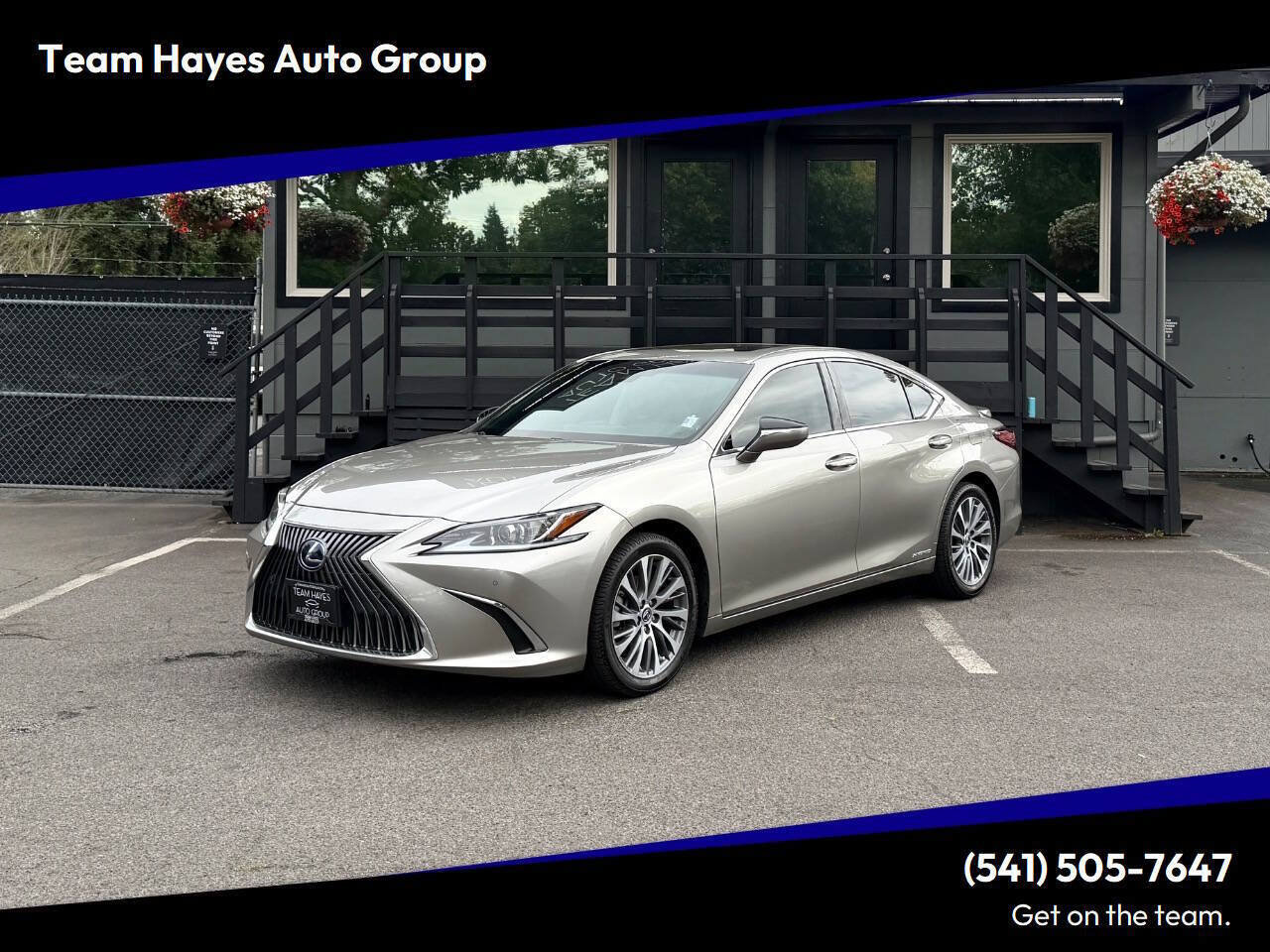 Used 2021 Lexus ES 300h w/ Premium Package FWD image 1