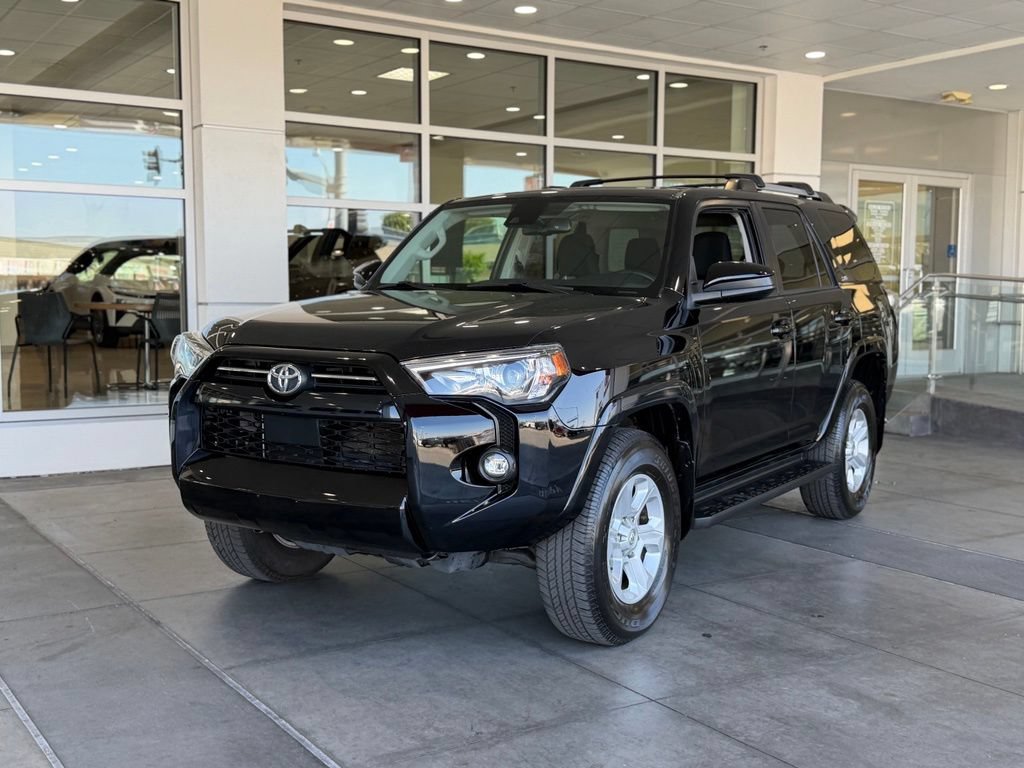Used 2021 Toyota 4Runner SR5 AWD/4WD image 2