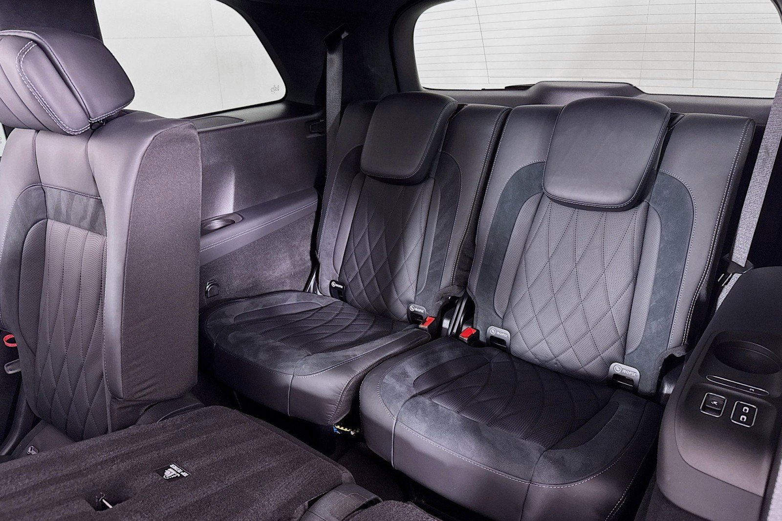 Certified 2025 Mercedes-Benz GLS 63 AMG 4MATIC image 9