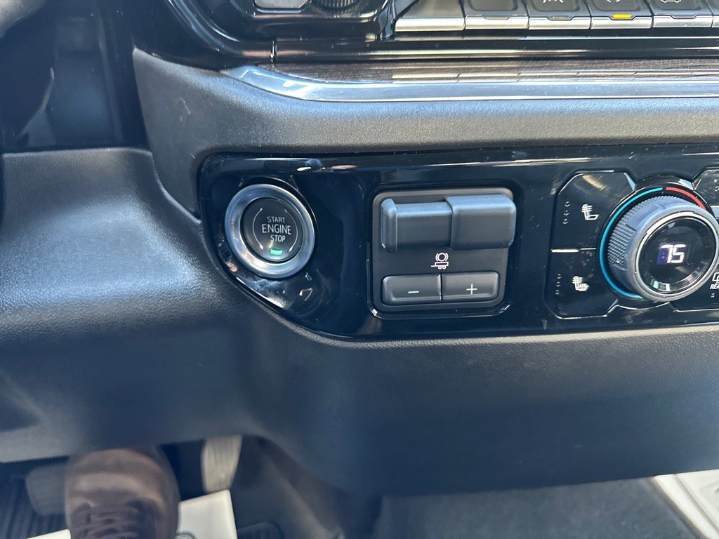 Used 2025 Chevrolet Silverado 1500 LT image 29