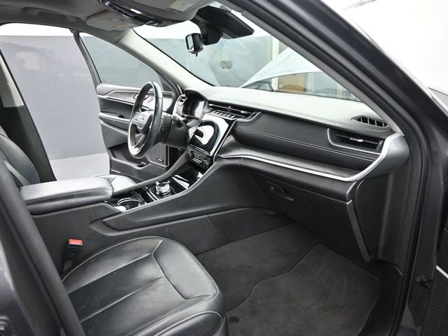Used 2022 Jeep Grand Cherokee Limited image 22