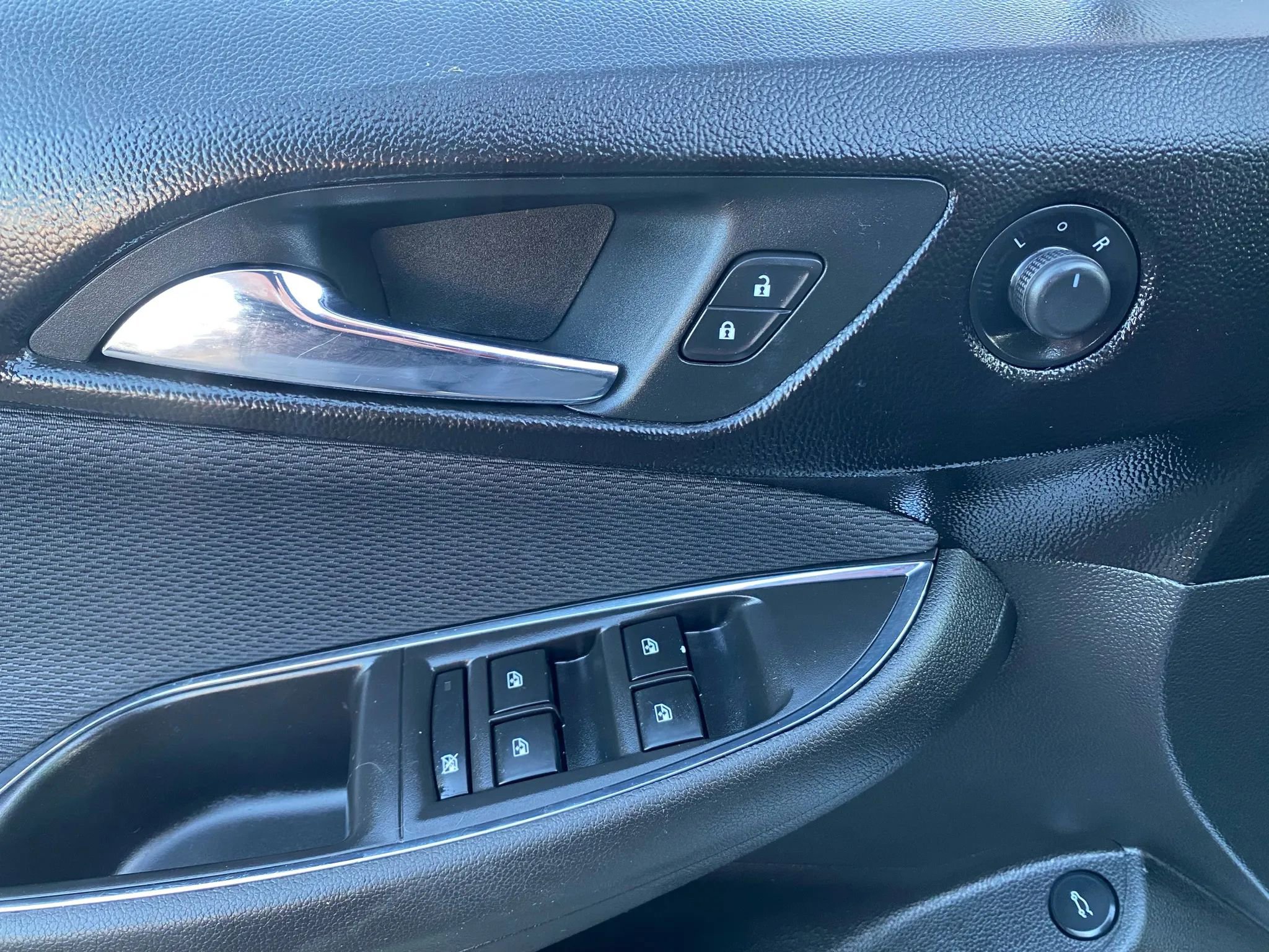 Used 2018 Chevrolet Cruze LS image 10