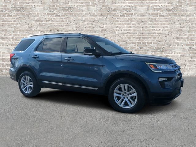 Used 2018 Ford Explorer XLT w/ Equipment Group 202A image 1