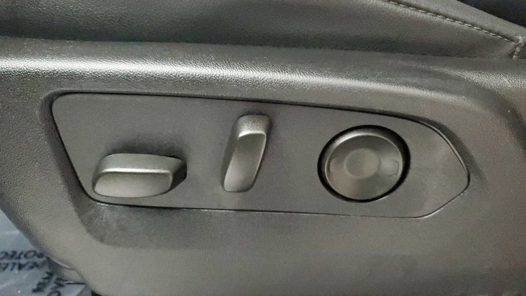 Used 2024 Chevrolet Tahoe LT image 26