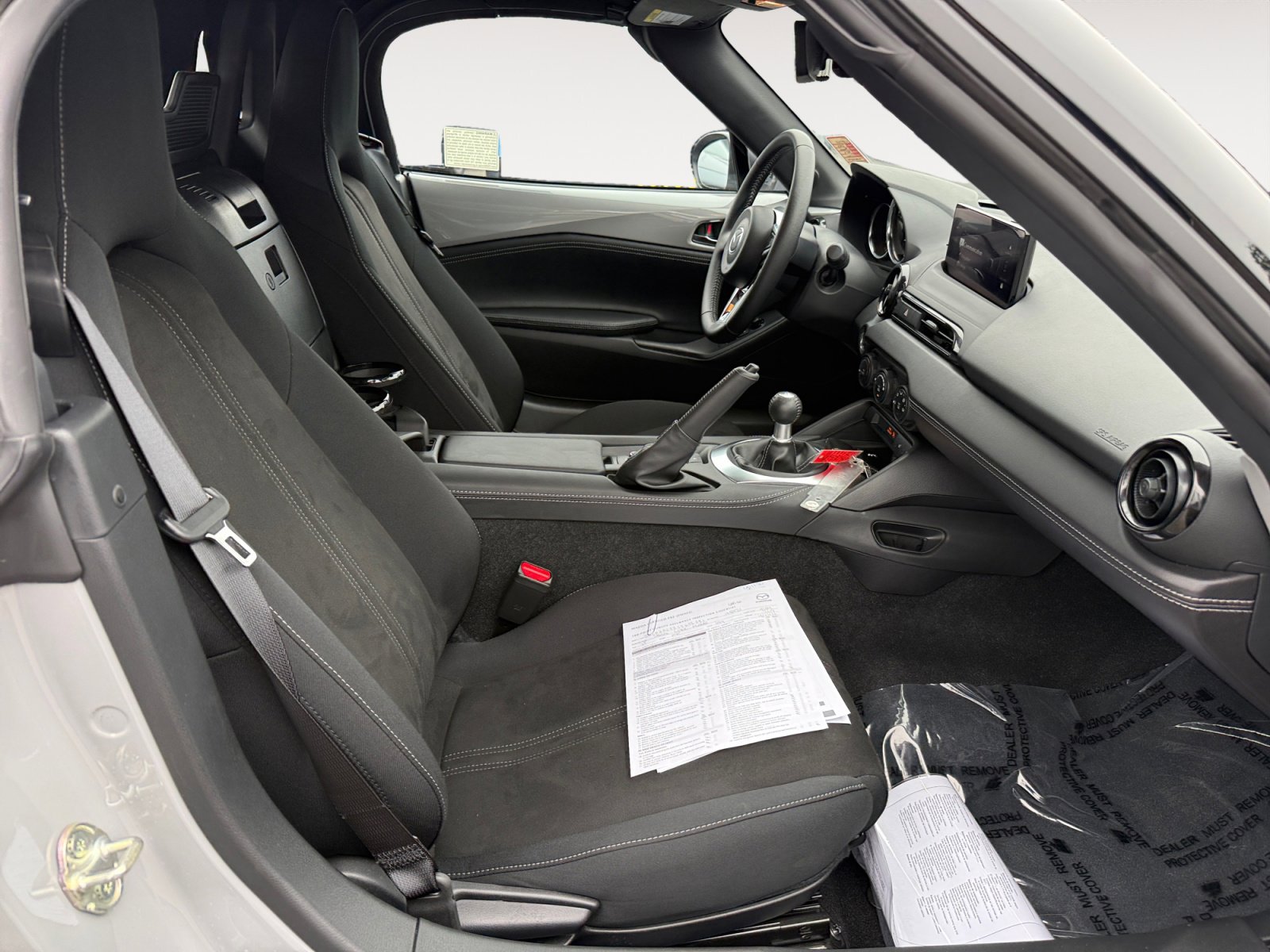 Certified 2025 MAZDA MX-5 Miata Club RWD image 19