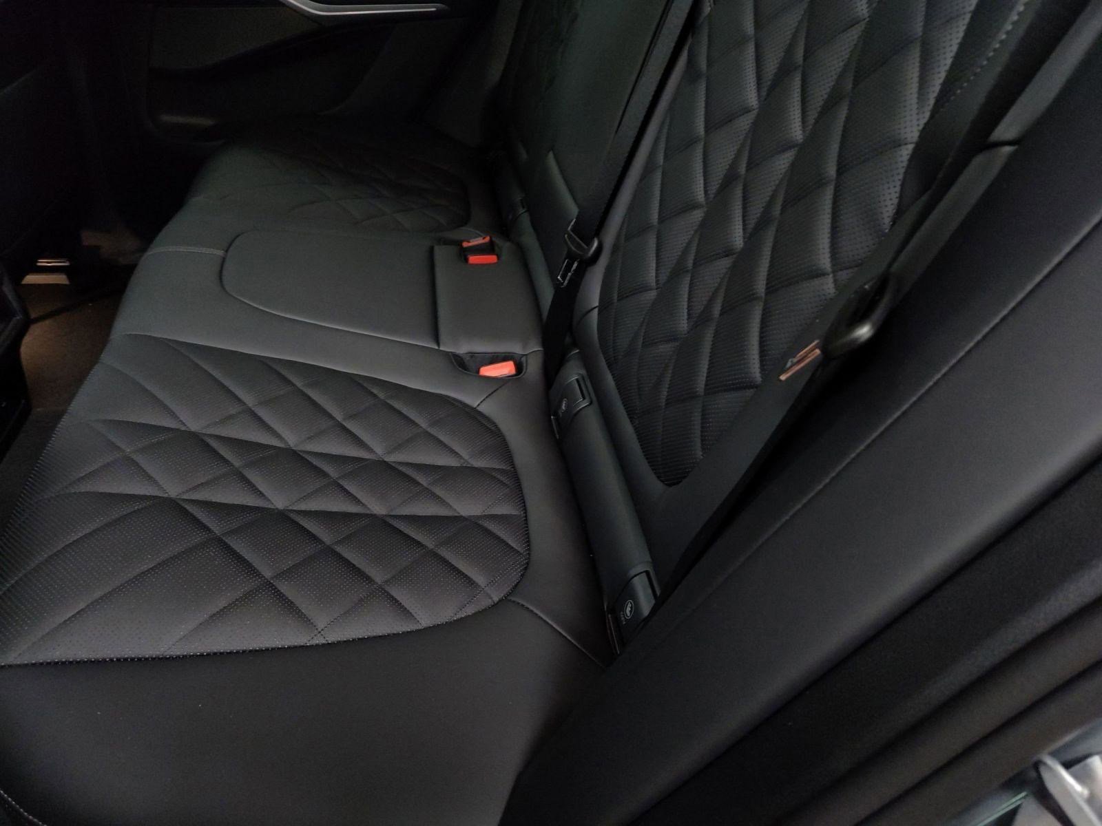 New 2026 BMW X5 xDrive50e image 24