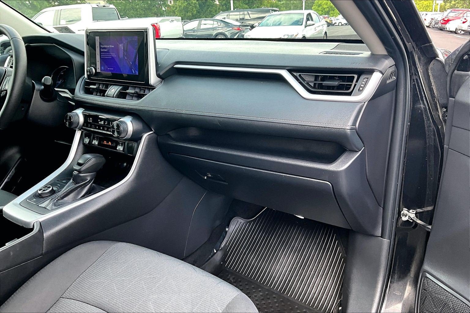Used 2024 Toyota RAV4 XLE w/ Weather Package AWD/4WD image 15