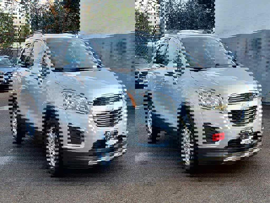 Used 2016 Chevrolet Trax LT image 3