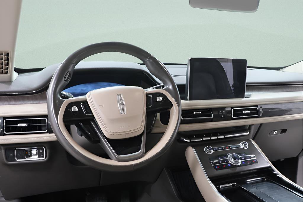 Used 2020 Lincoln Aviator Reserve w/ Elements Package Plus image 9