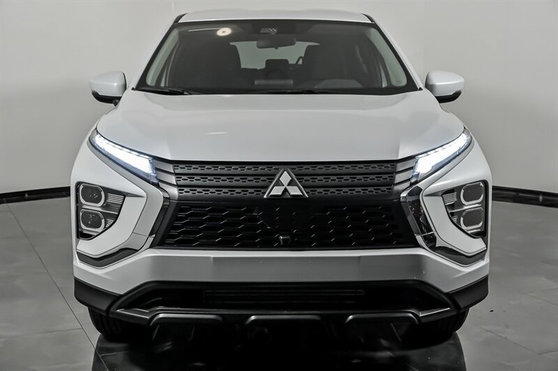 New 2026 Mitsubishi Eclipse Cross ES AWD/4WD image 4