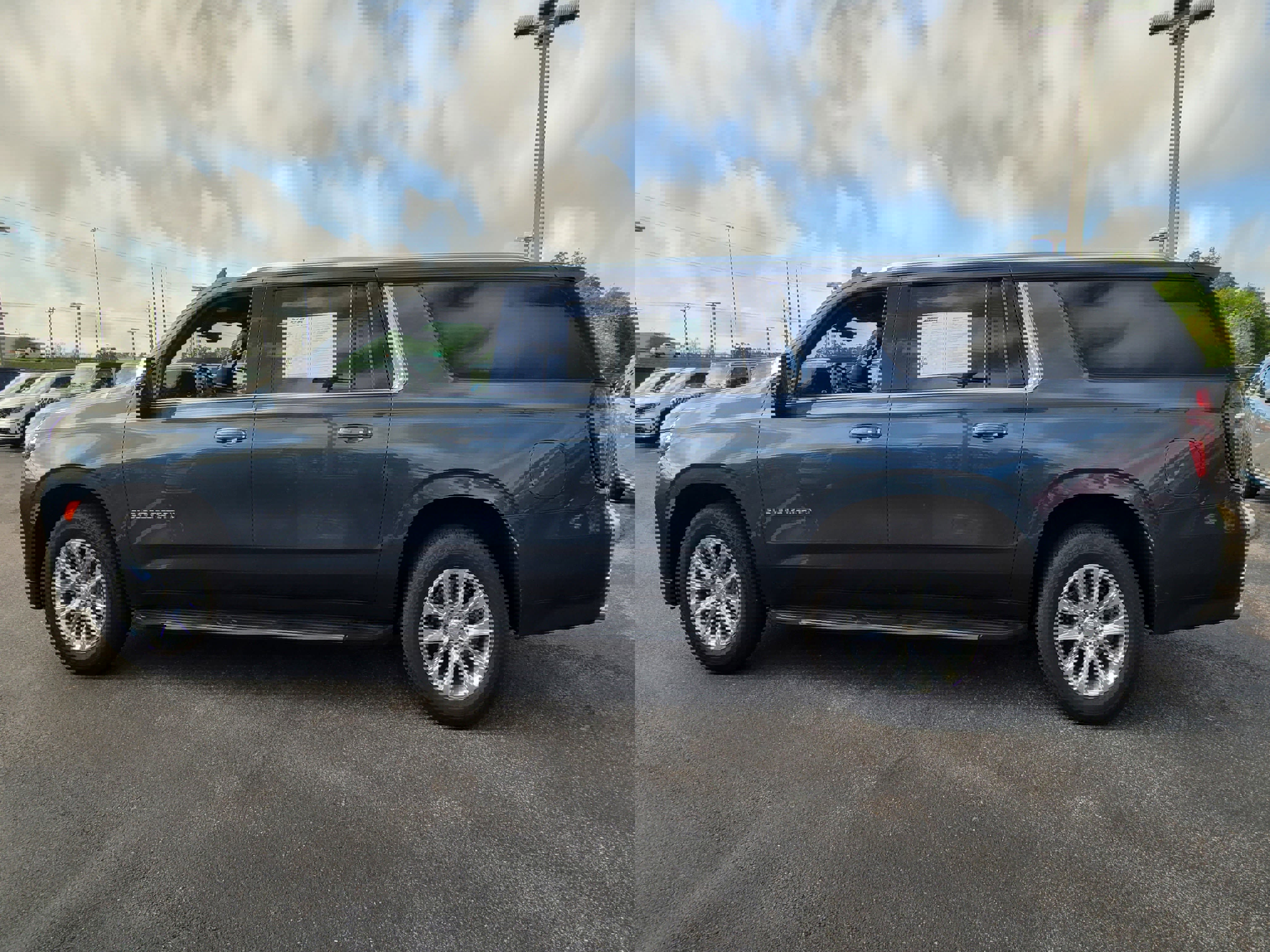 Used 2021 Chevrolet Suburban Premier w/ Premium Package image 7